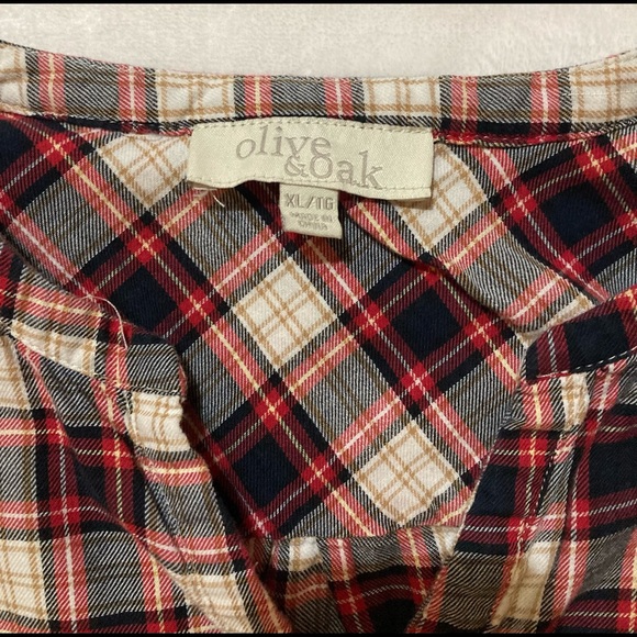 Olive & Oak red, white, and black plaid flannel shirt size XL fits like a M - Picture 4 of 4